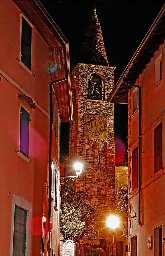 La Rotonda Apartments By Gardadomusmea Italy